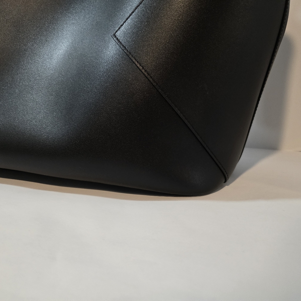 Givenchy Winged Leather Tote - Picture 12 of 16